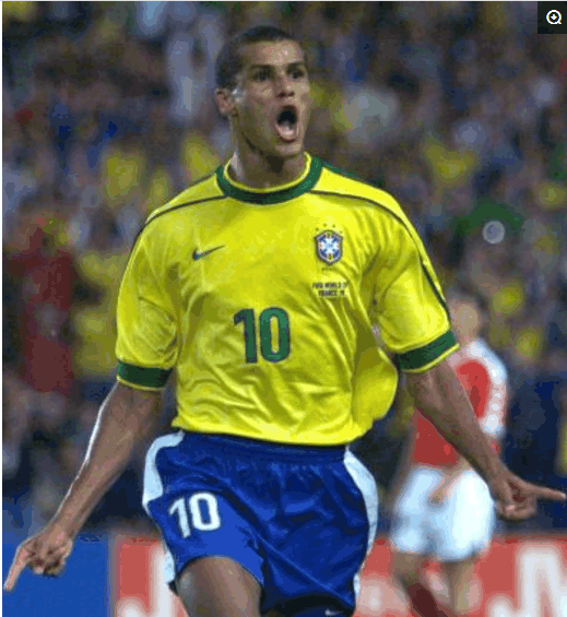 的中场代表 的中场代表