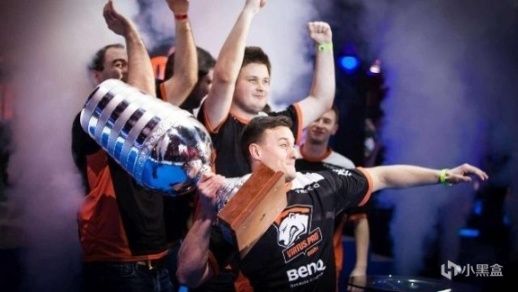 马刺试图通 马刺试图通